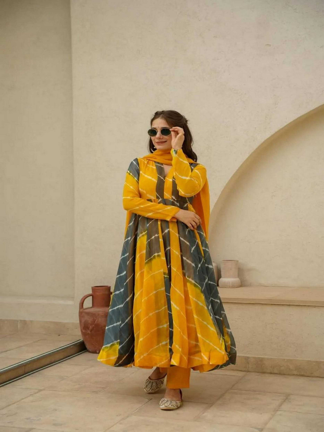 

ZEEPKART Women Striped Empire Kurta with Dhoti Pants & With Dupatta, Yellow