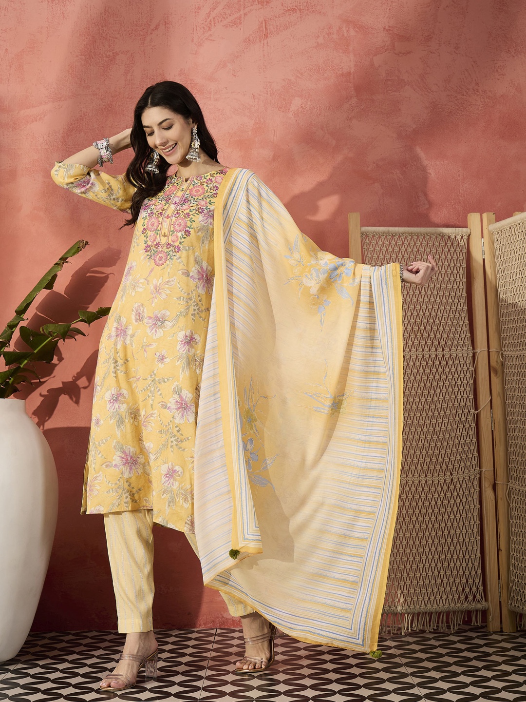 

Ramas Floral Embroidered Sequinned Straight Kurta With Trousers & Dupatta, Yellow