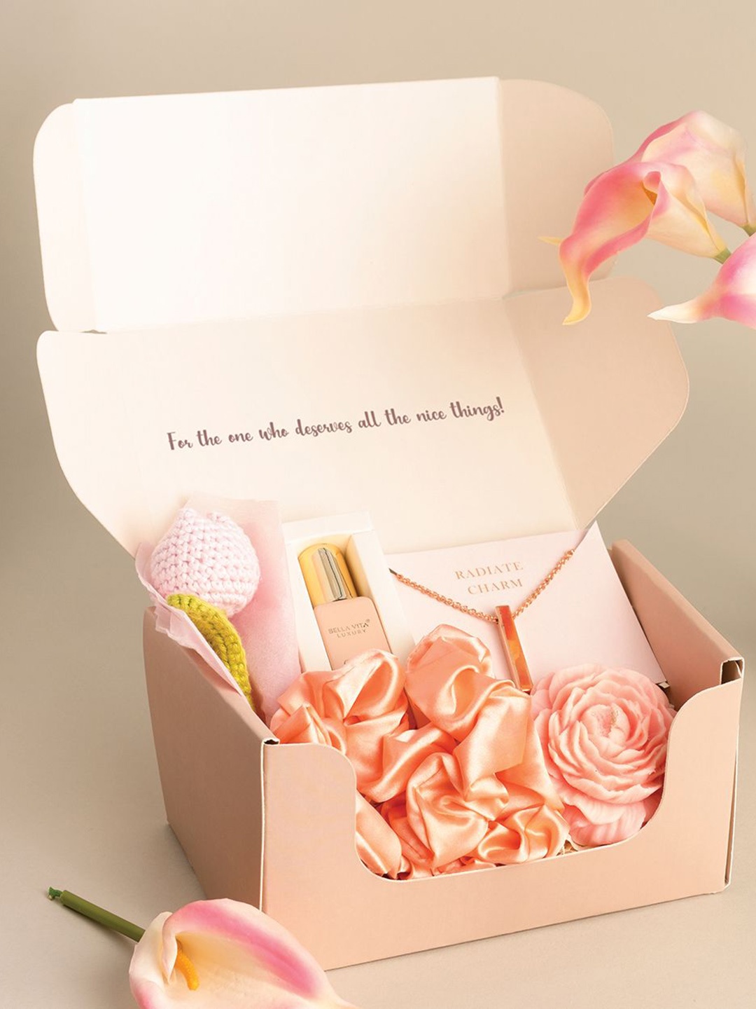 

The Knot Company 7-Pcs Parcel of Sweet Proposal Valentine Gift Set, Pink