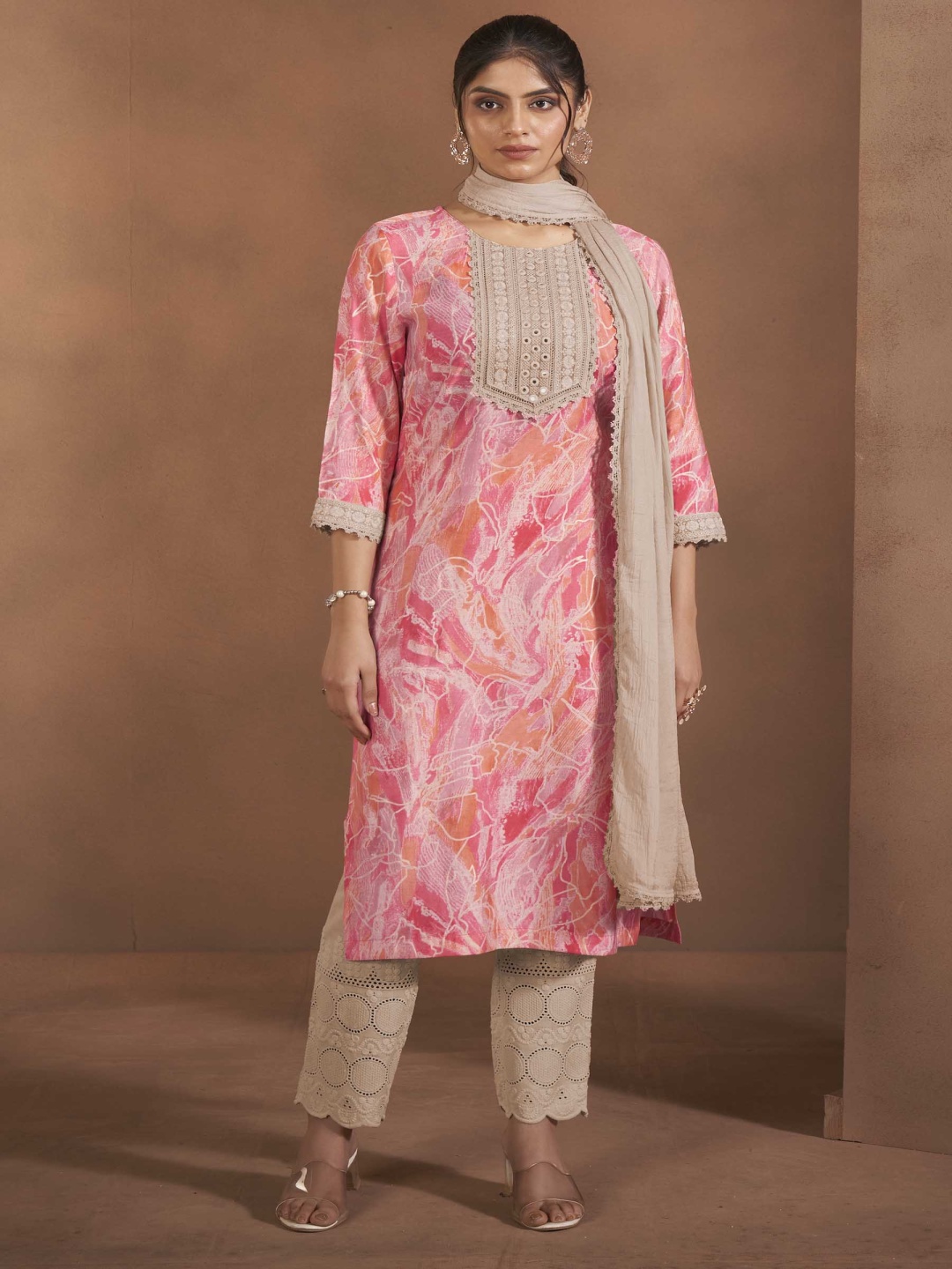 

Anouk Floral Printed Thread Work Kurta With Trousers And Dupatta, Peach