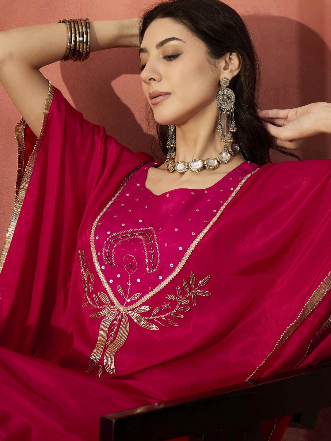 

Sangria Floral Embroidered Round Neck Kaftan Kurta Set, Red