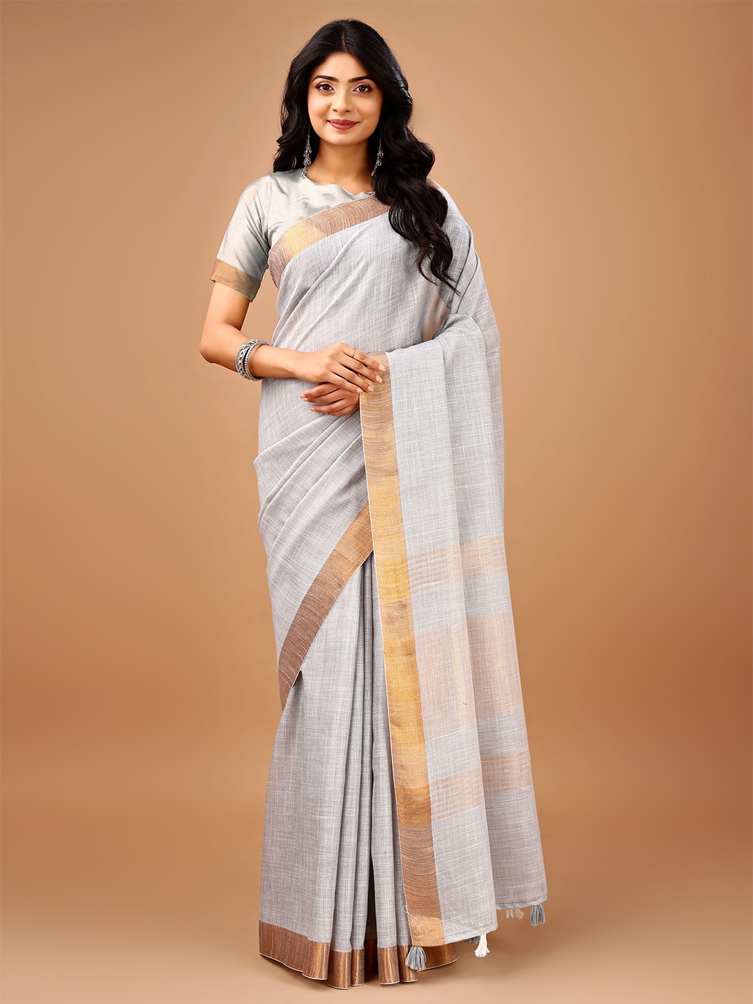 

PURI MAA Zari Linen Blend Fusion Kota Saree, Grey