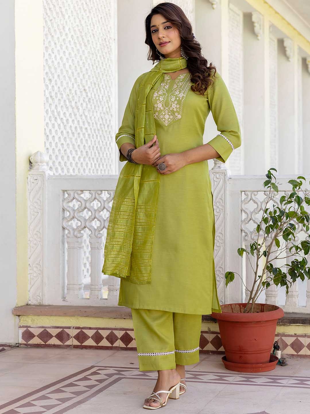 

KALINI Ethnic Motifs Embroidered Yoke or Border Notch-Neck Kurta With Trouser & Dupatta, Green