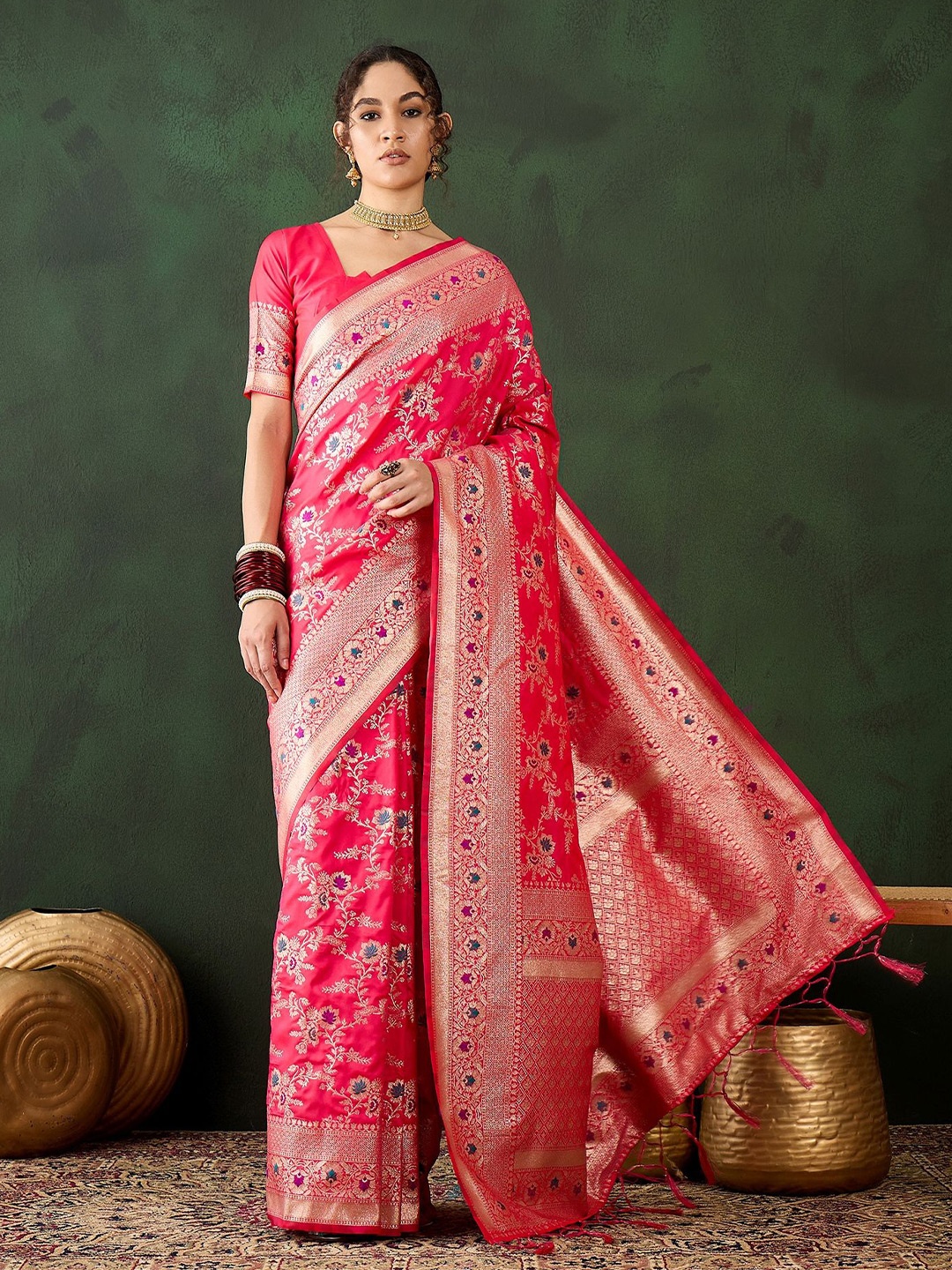 

Maroosh Woven Design Ethnic Motifs Zari Banarasi Saree, Pink