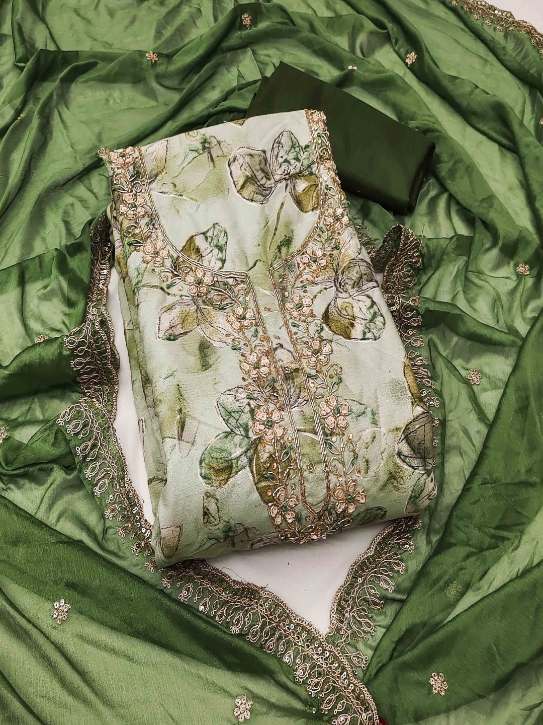 

HERE&NOW Embroidered Unstitched Dress Material, Green