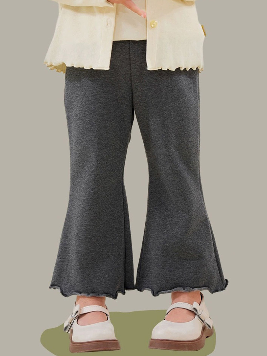 

LULU & SKY Girls Flared-Fit Mid-Rise Track Pant, Grey