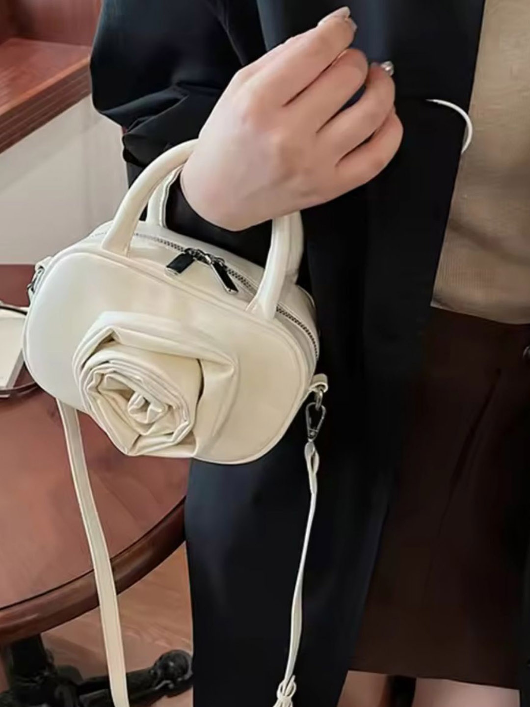 

TREASO CLOSET PU Structured Sling Bag, Off white