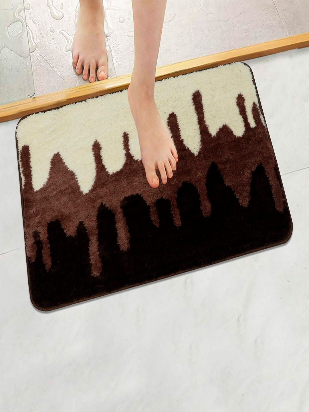 

HOKIPO Brown & White Patterned Microfibre 2800 GSM Bath Rugs