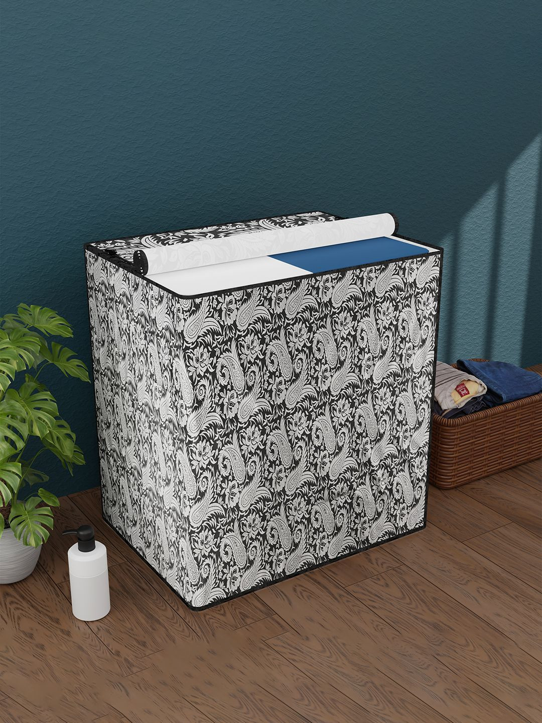 

Kuber Industries Black & White Printed Semi-Automatic Washing Machine Cover