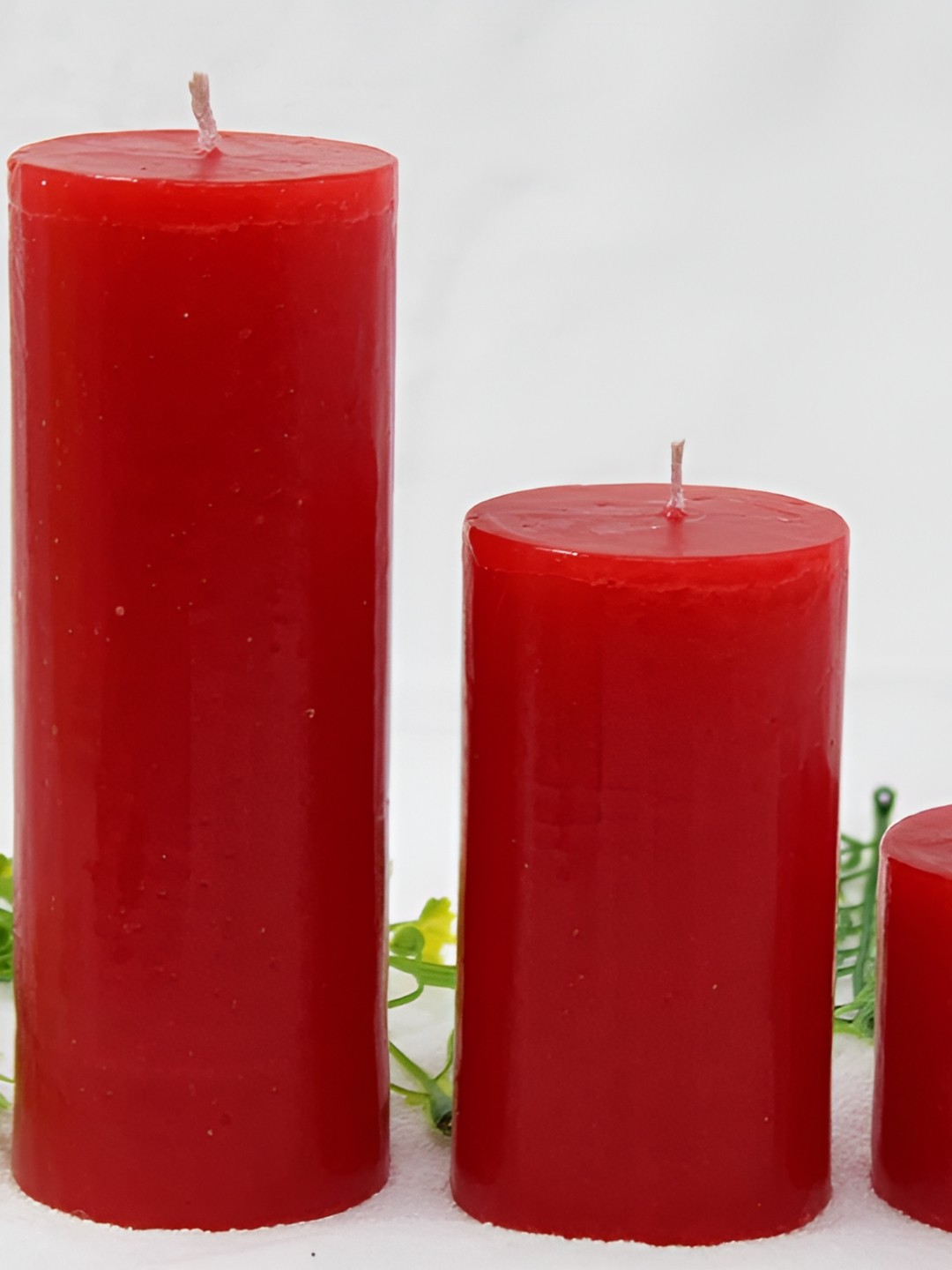 

atorakushon Red 3 pieces Scented Parraffin Wax Round Pillar Candle