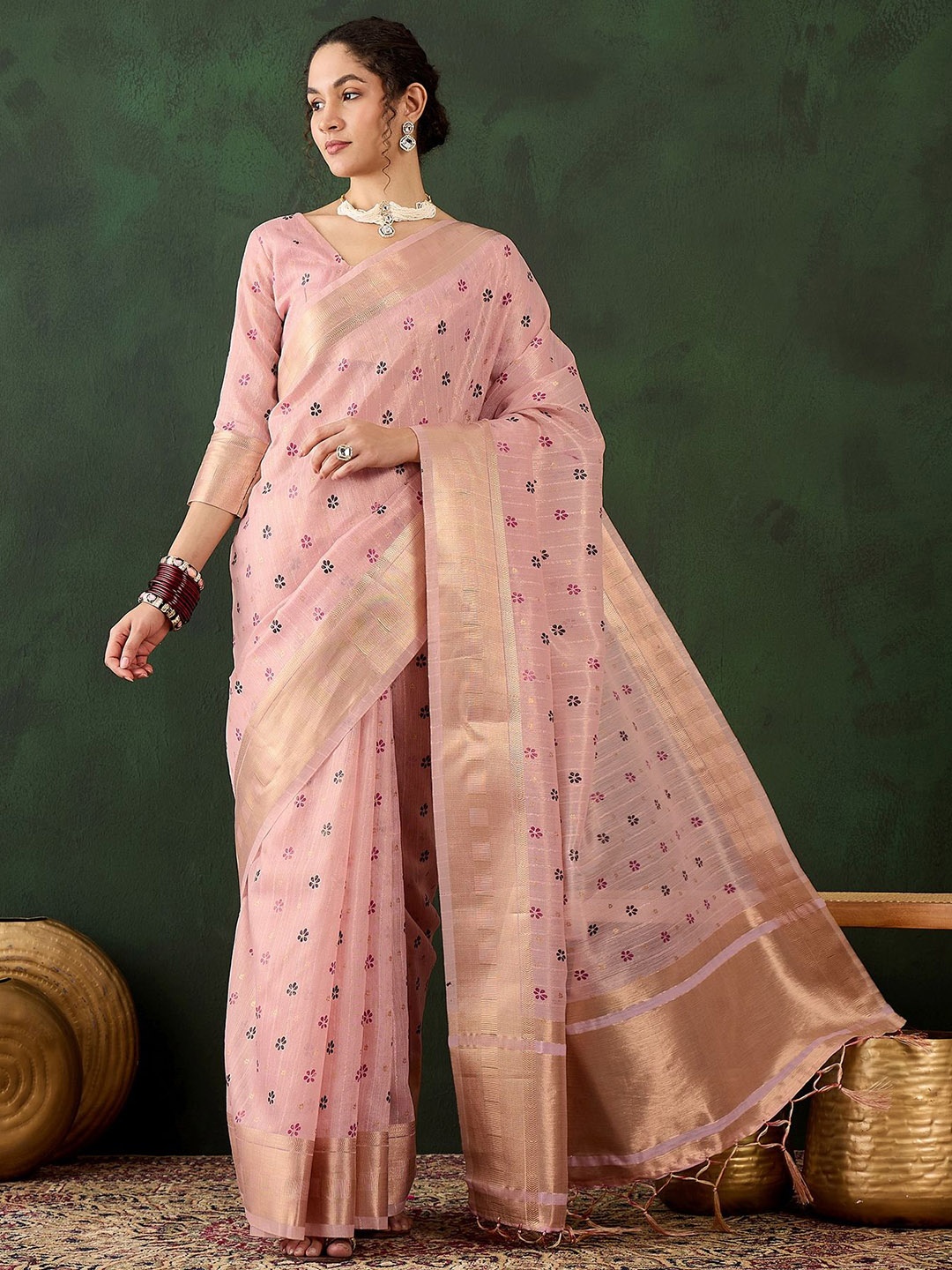 

Mitera Woven Design Zari Organza Banarasi Saree, Peach