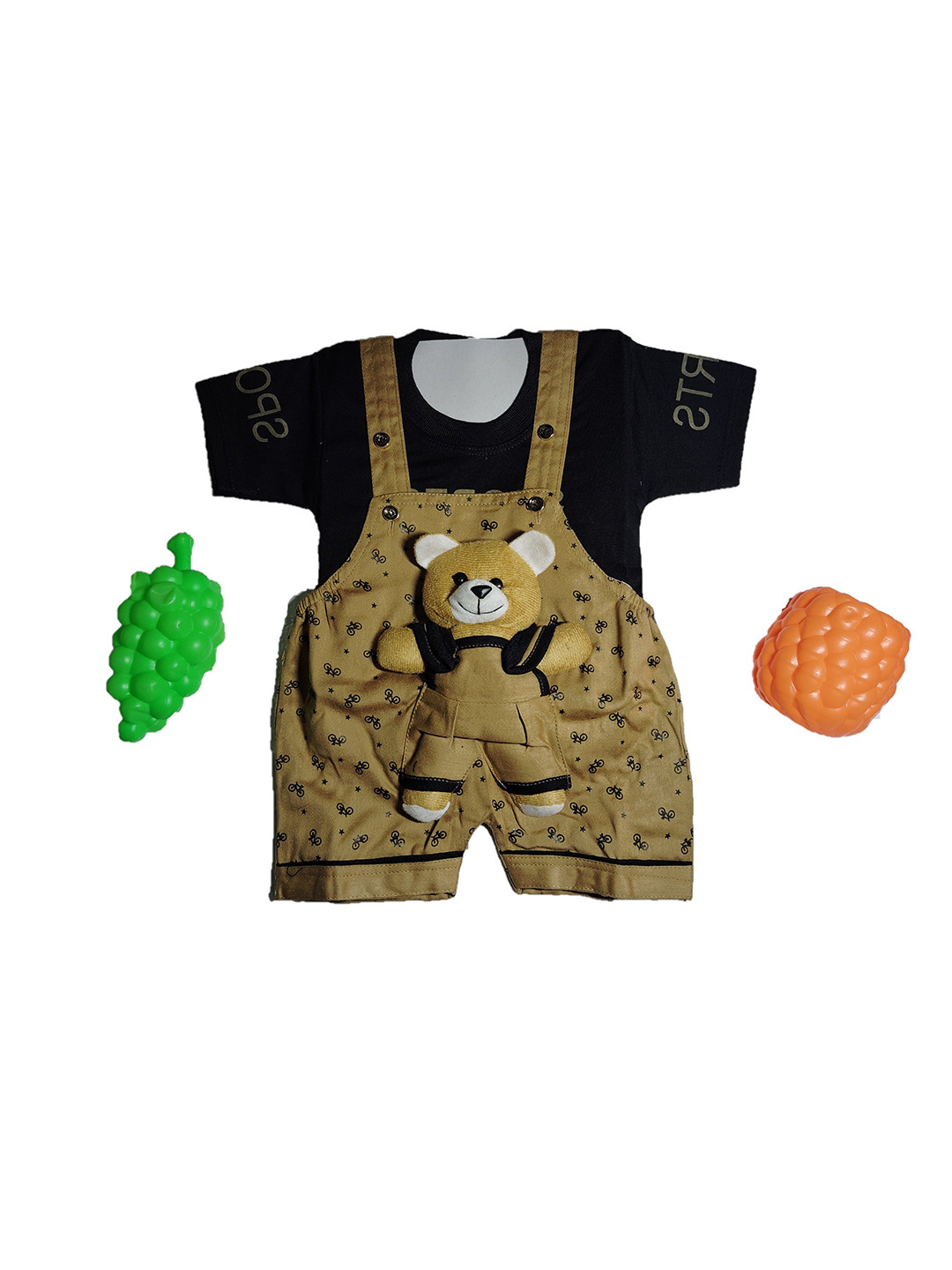 

SHREEVASA Kids Printed Dungarees With T-Shirt, Brown