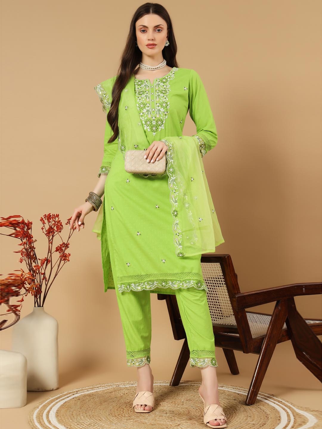 

V.S.Creation Women Embroidered Regular Pure Cotton Kurta with Trousers & With Dupatta, Green