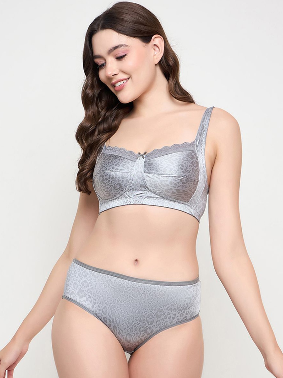 

Clovia Women Printed Full Coverage Lingerie Set, Grey