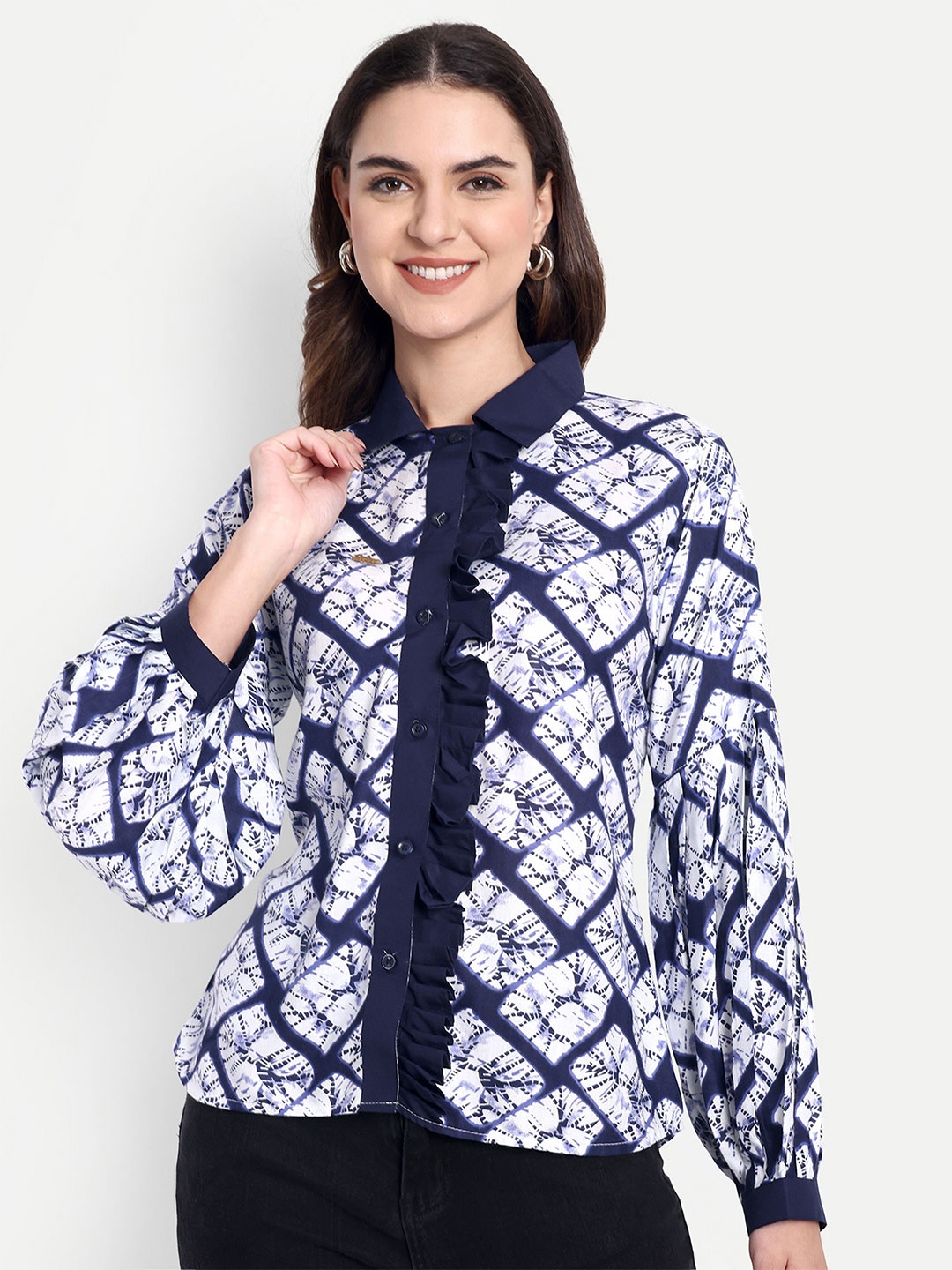 

GAB Women Classic Fit Spread Collar Geometric Printed Cotton Casual Shirt, Navy blue