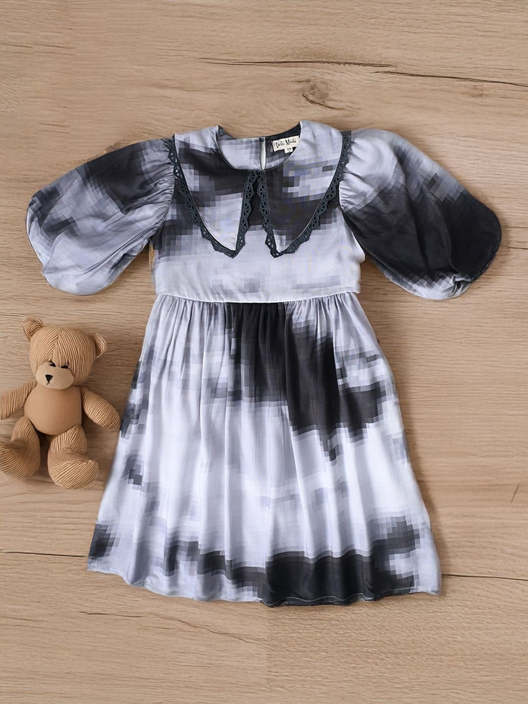

Bella Moda Abstract Printed Peter Pan Collar Puff Sleeves Cotton Fit and Flare Dress, Grey