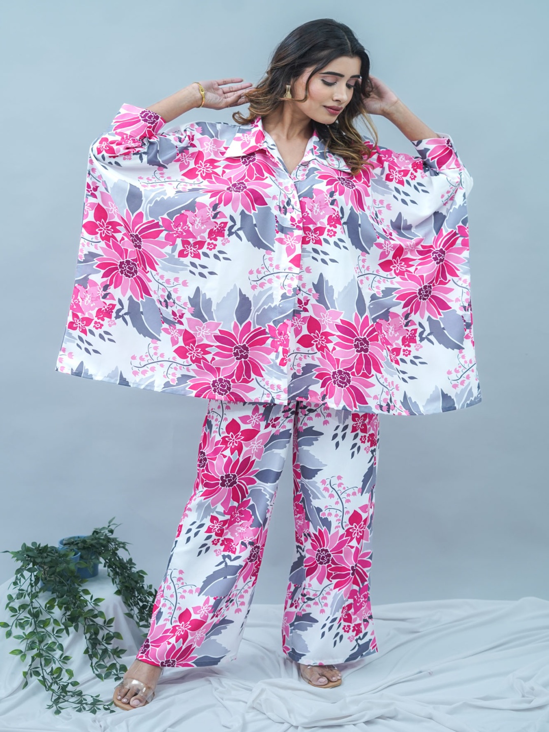 

GO BOUJEE Floral Printed Shirt Collar Shirt With Palazzos, White