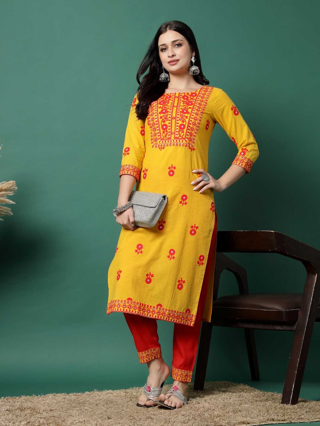 

Ramas Round Neck Floral Embroidered Pure Cotton Straight Kurta, Yellow