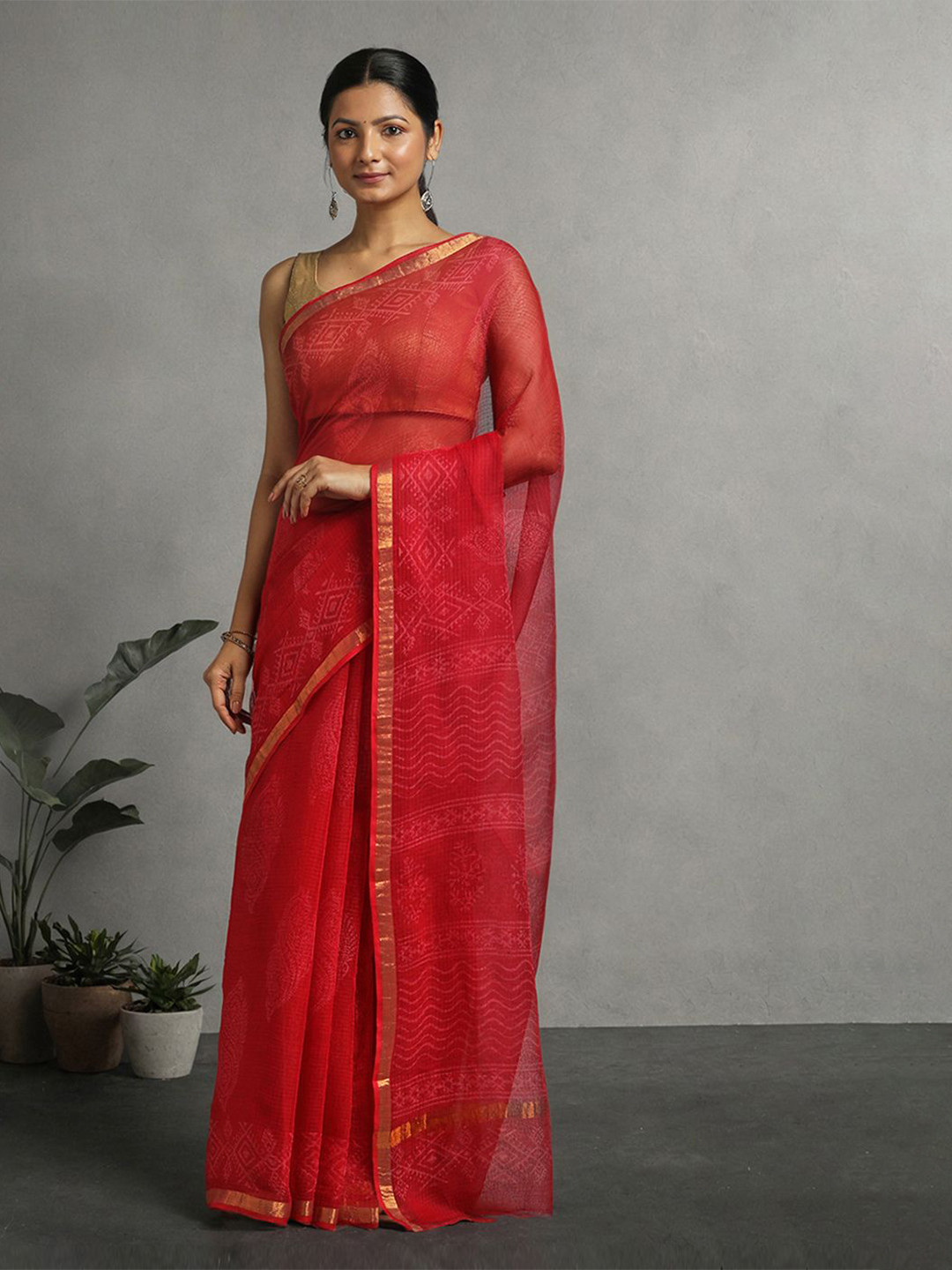 

Suha Bagh Zari Pure Cotton Kota Saree, Red