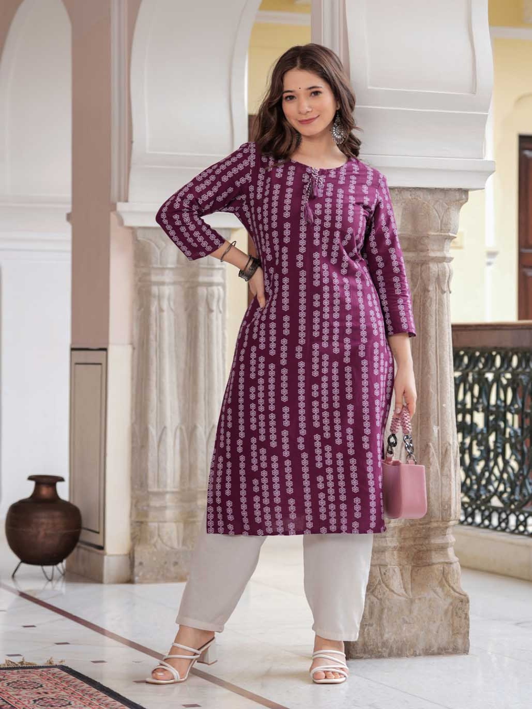 

BKApparels Women Kurta, Magenta