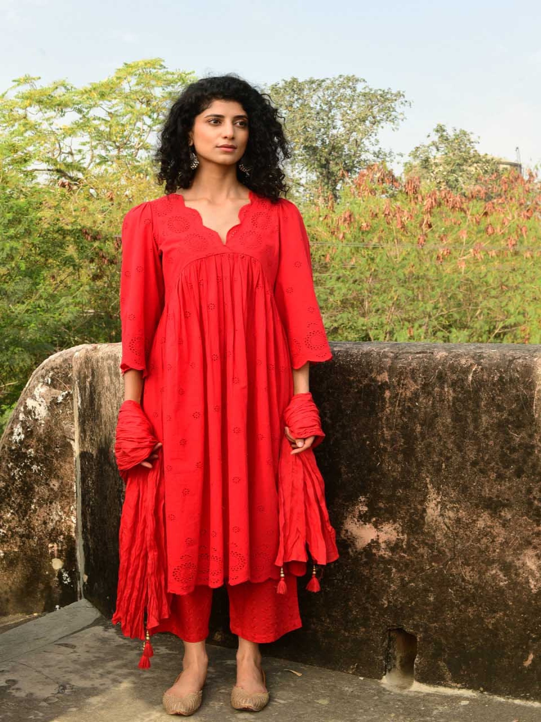 

SHILPI HANDICRAFTS Self Design Pleated Pure Cotton A-Line Kurta with Palazzos & Dupatta, Red
