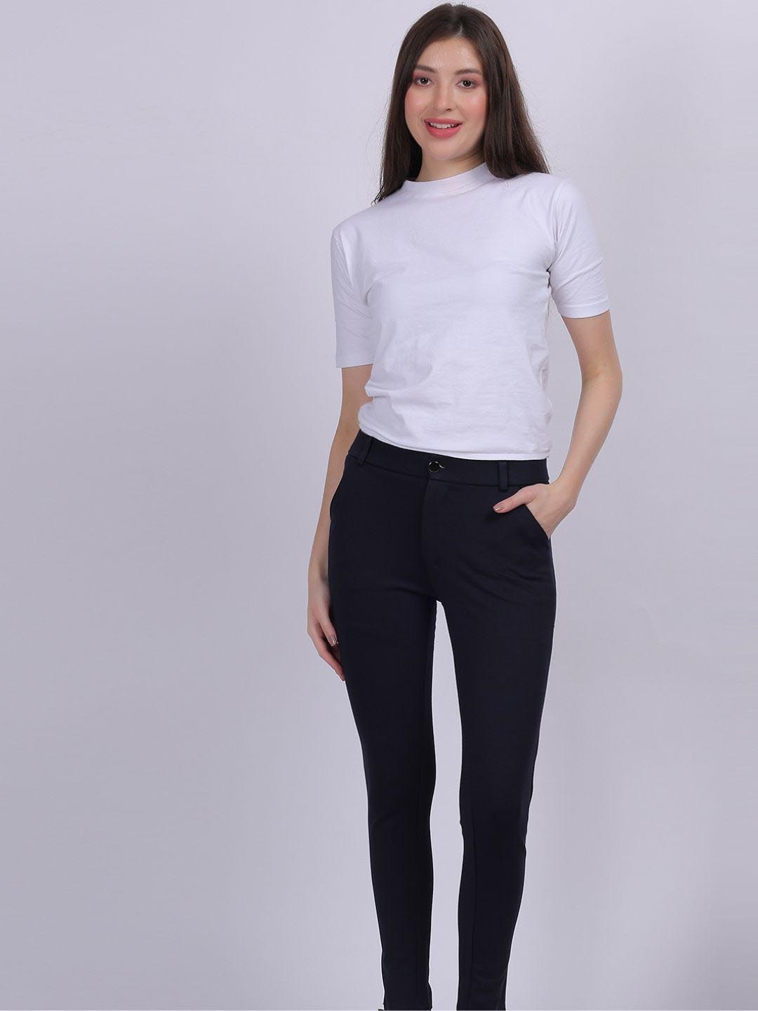 

Aumbe Women Slim Fit Cropped Trousers, Navy blue