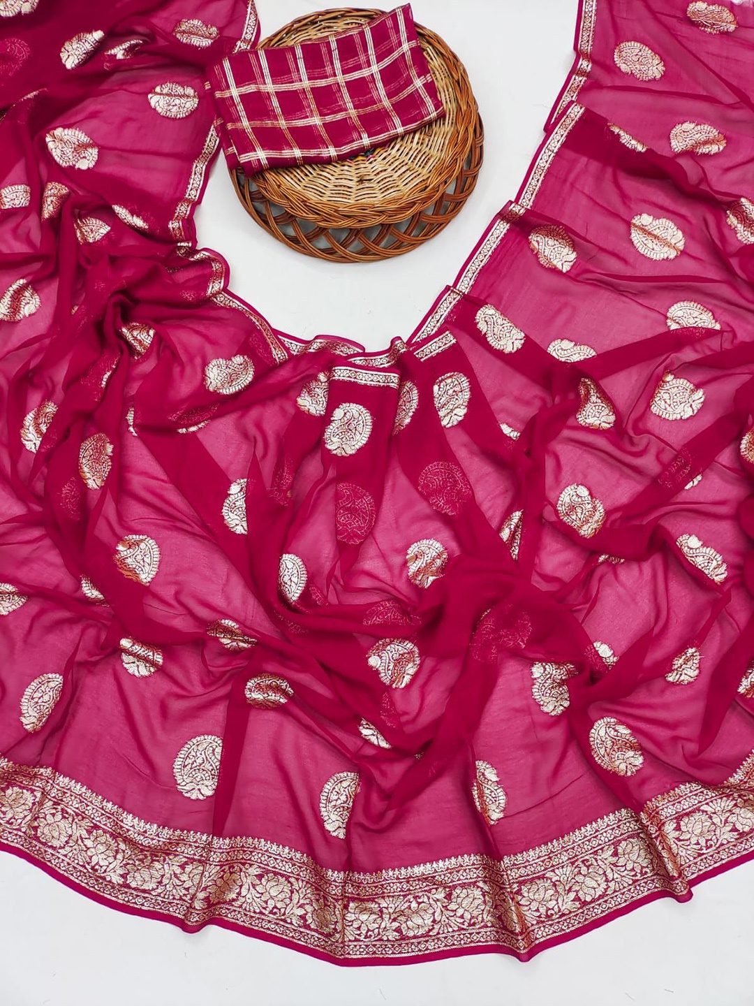 

PAYAL CREATION Ethnic Motifs Zari Pure Georgette Saree, Pink