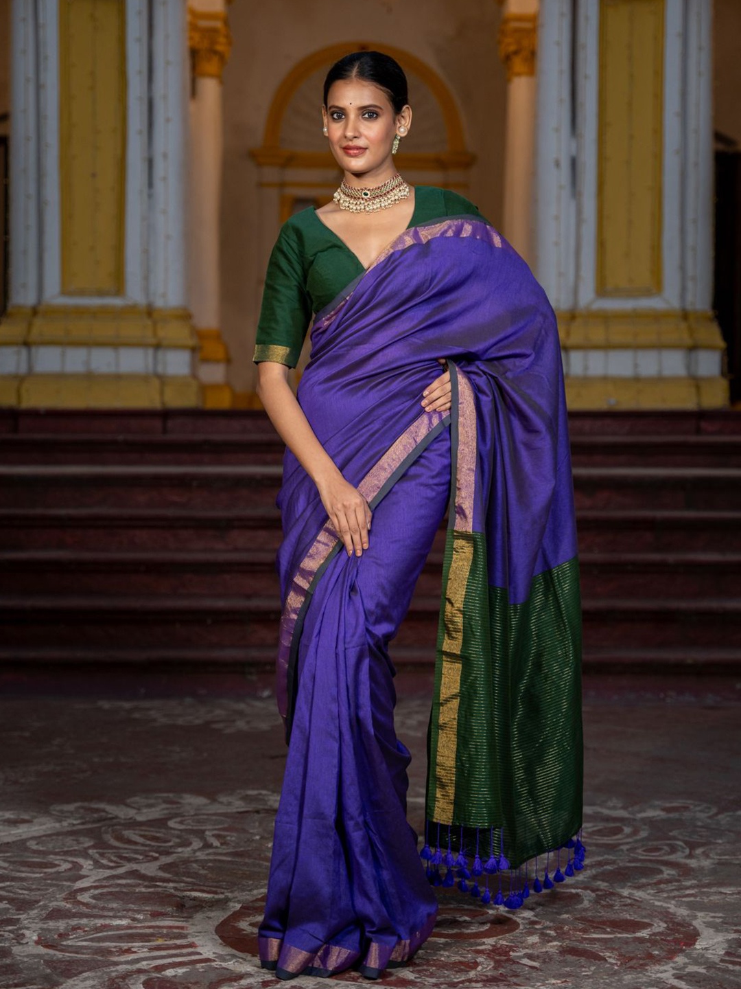 

Suta Purple Color Cotton Blend Saree