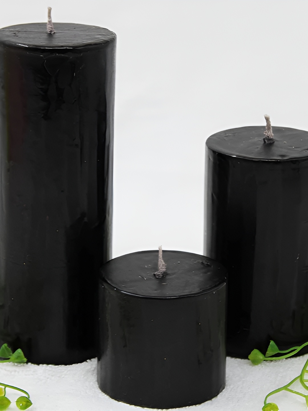 

atorakushon Black 3 pieces Scented Parraffin Wax Round Pillar Candle