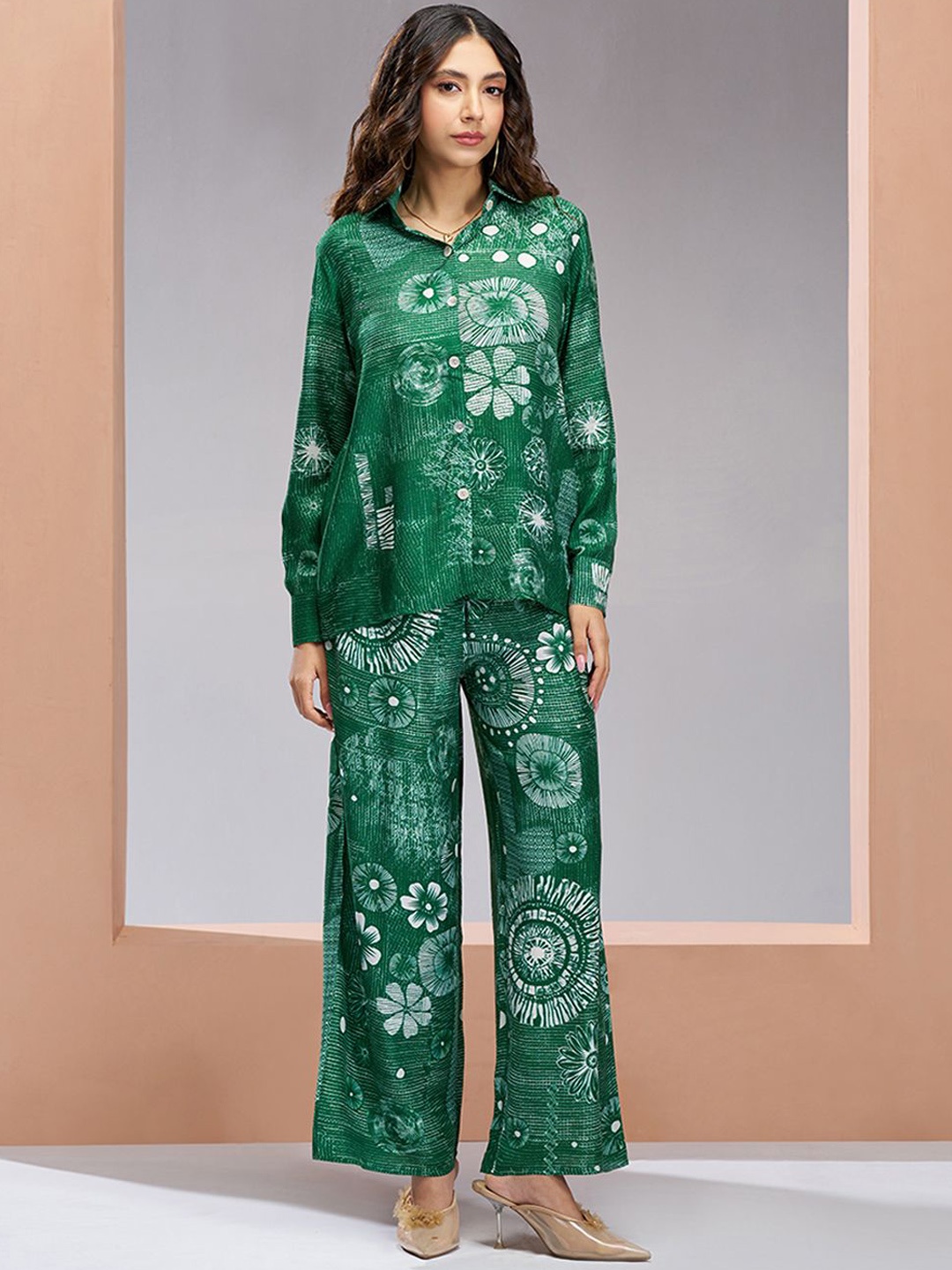 

Fusionic Floral Printed Shirt Collar Shirt With Trousers, Green