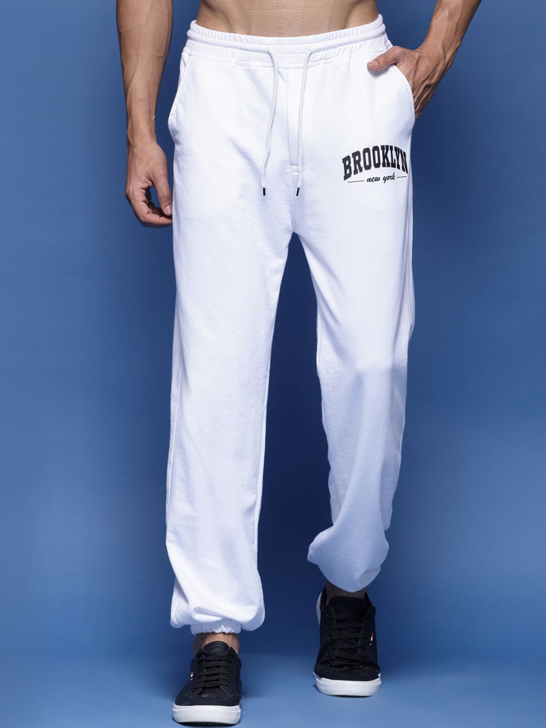 

FLYNOFF Men Relaxed Loose Fit Mid-Rise Cotton Jogger Trouser, White
