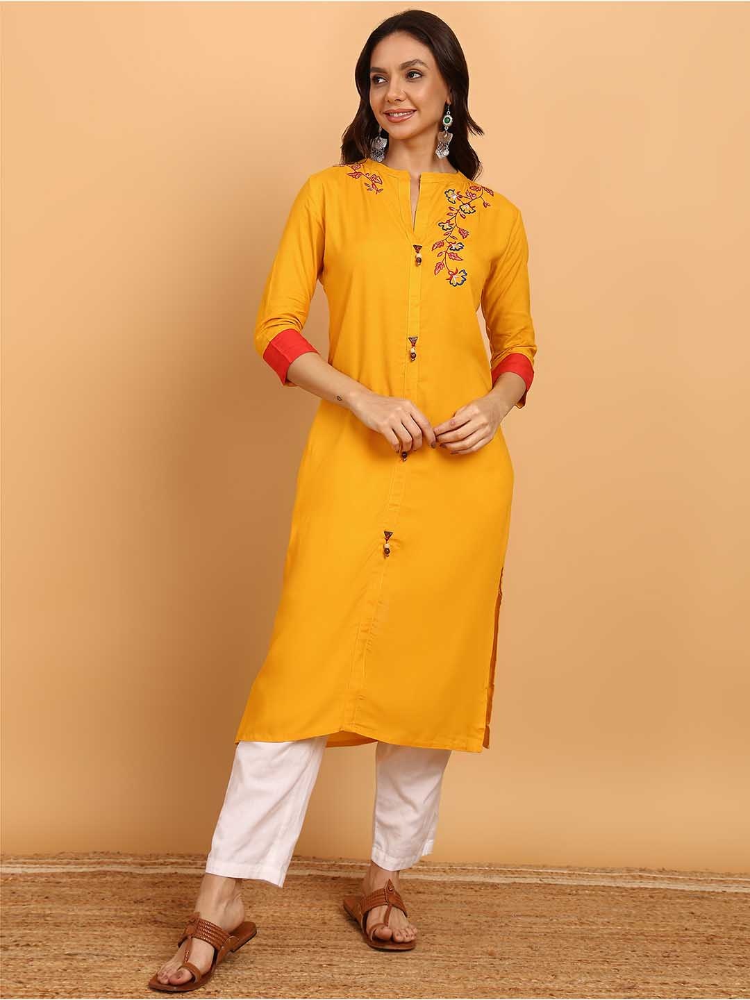 

VAHSON Floral Yoke Design Mandarin Collar Thread Work Beads And Stones Straight Kurta, Yellow