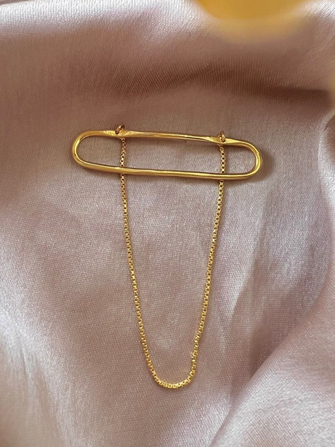 

The Ethereal Store Amrapali Gold-Plated Contemporary Ear Cuff