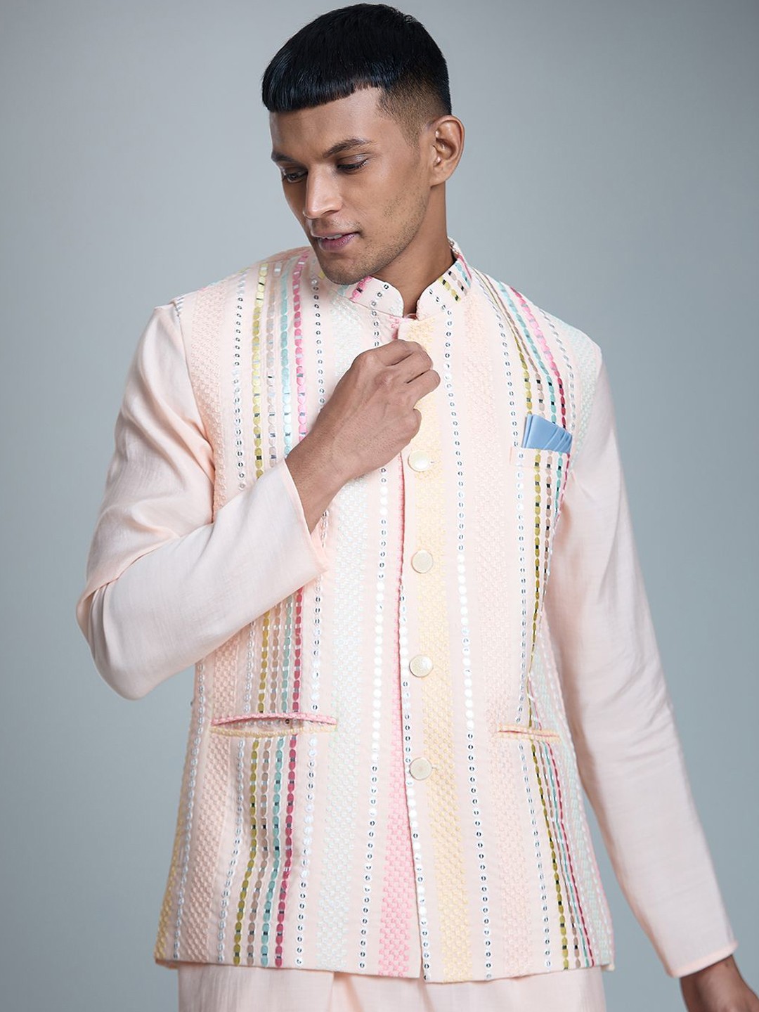 

Aryavir Malhotra Men Regular Kurta with Churidar, Peach
