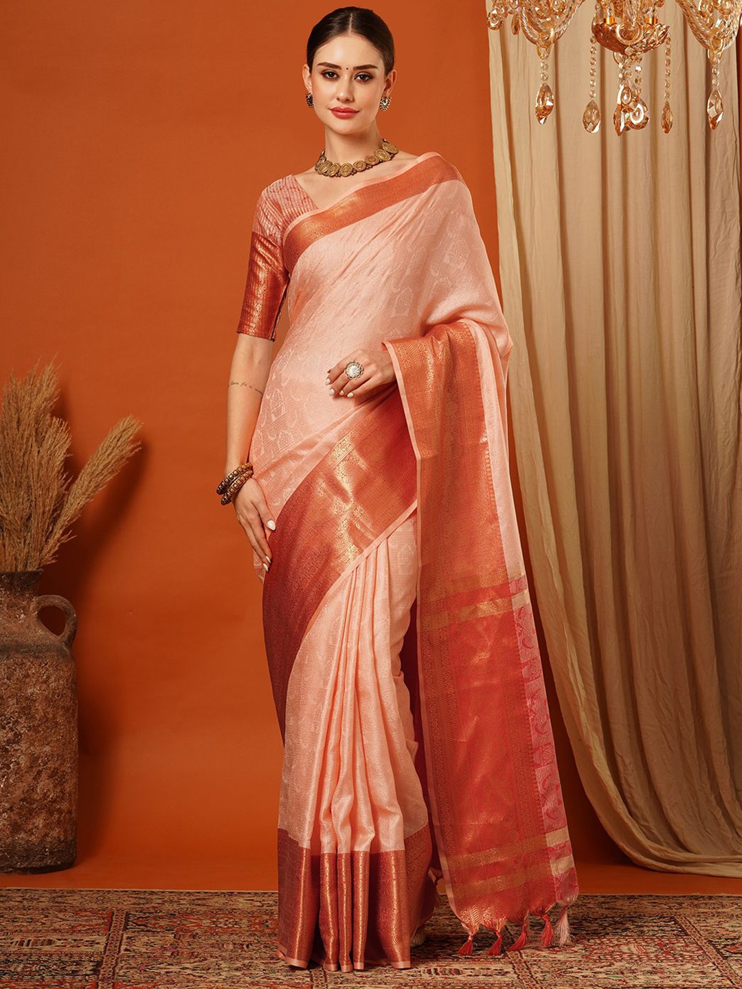 

VILLAGIUS Woven Design Zari Pure Silk Banarasi Saree, Peach