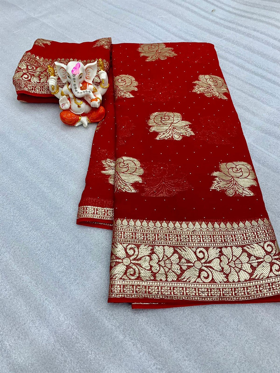 

PAYAL CREATION Ethnic Motifs Zari Pure Georgette Saree, Red