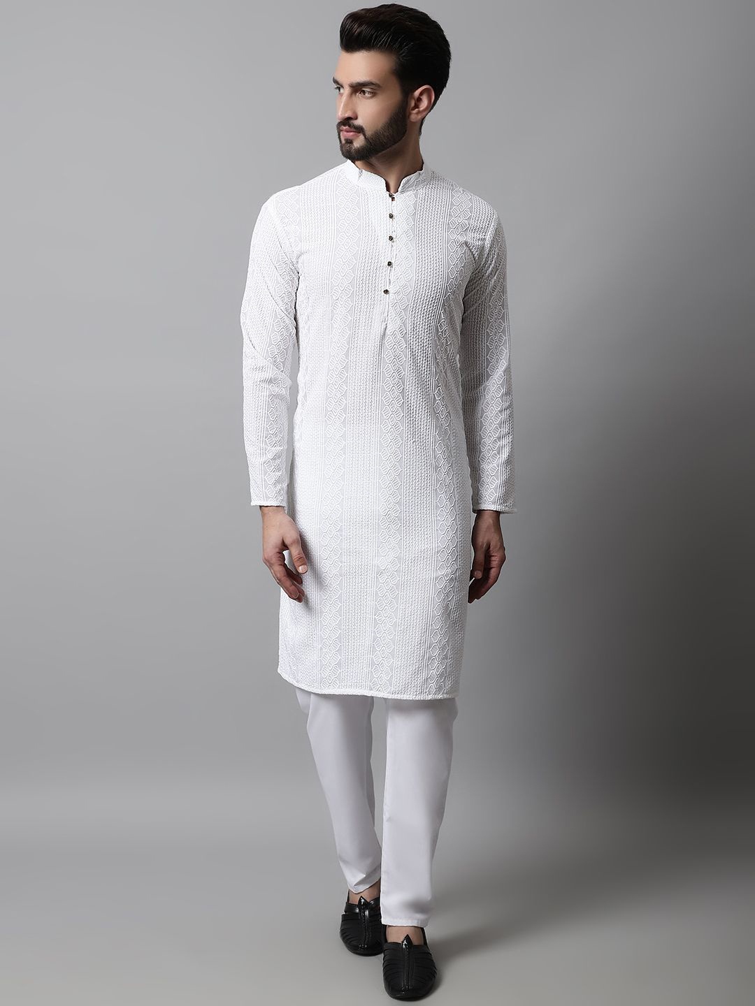 

Jompers Men Embroidered Regular Chikankari Pure Cotton Kurta with Churidar, White