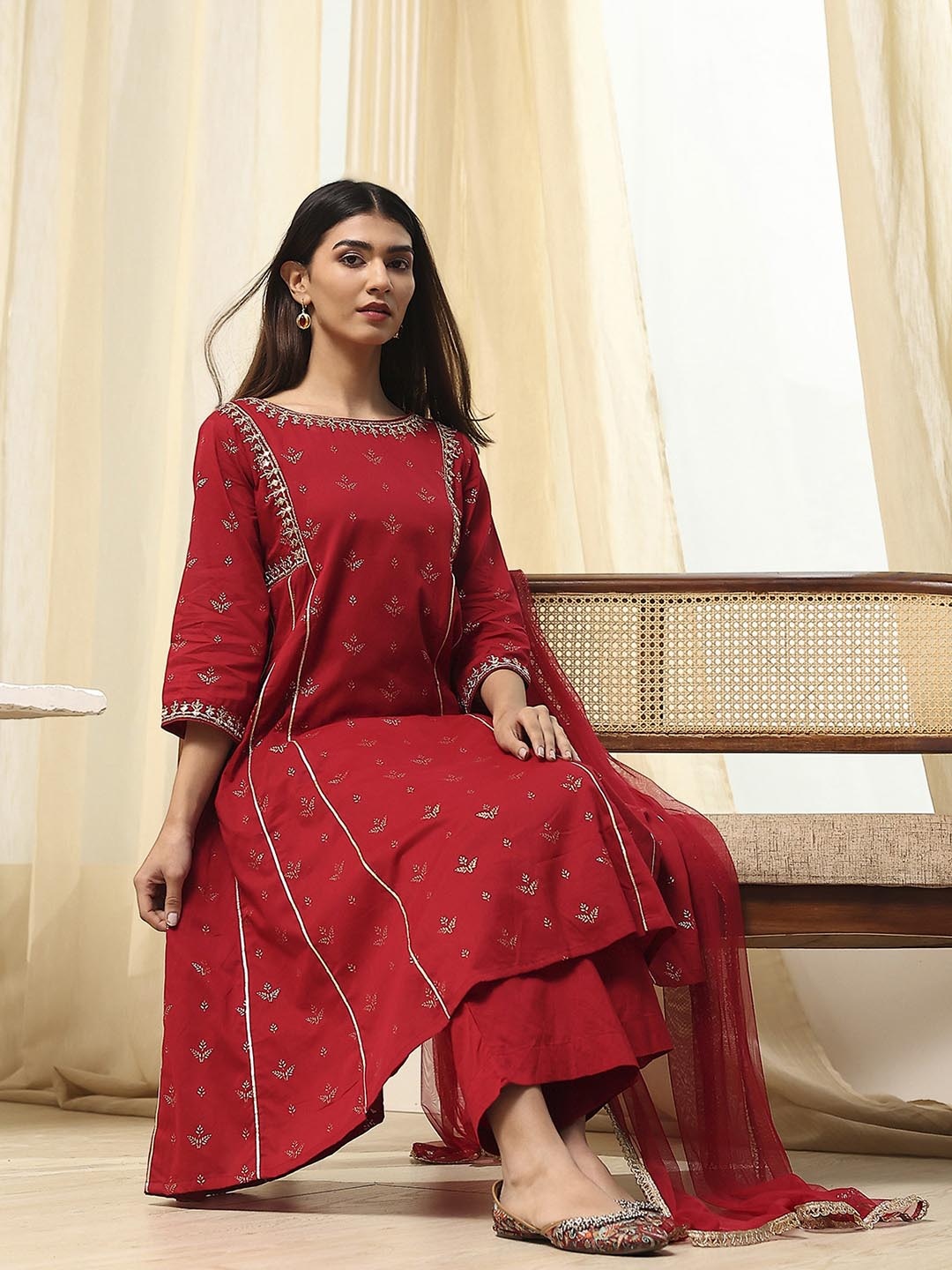 

Biba Women Floral Printed Regular Pure Cotton Kurta with Palazzos & With Dupatta, Red
