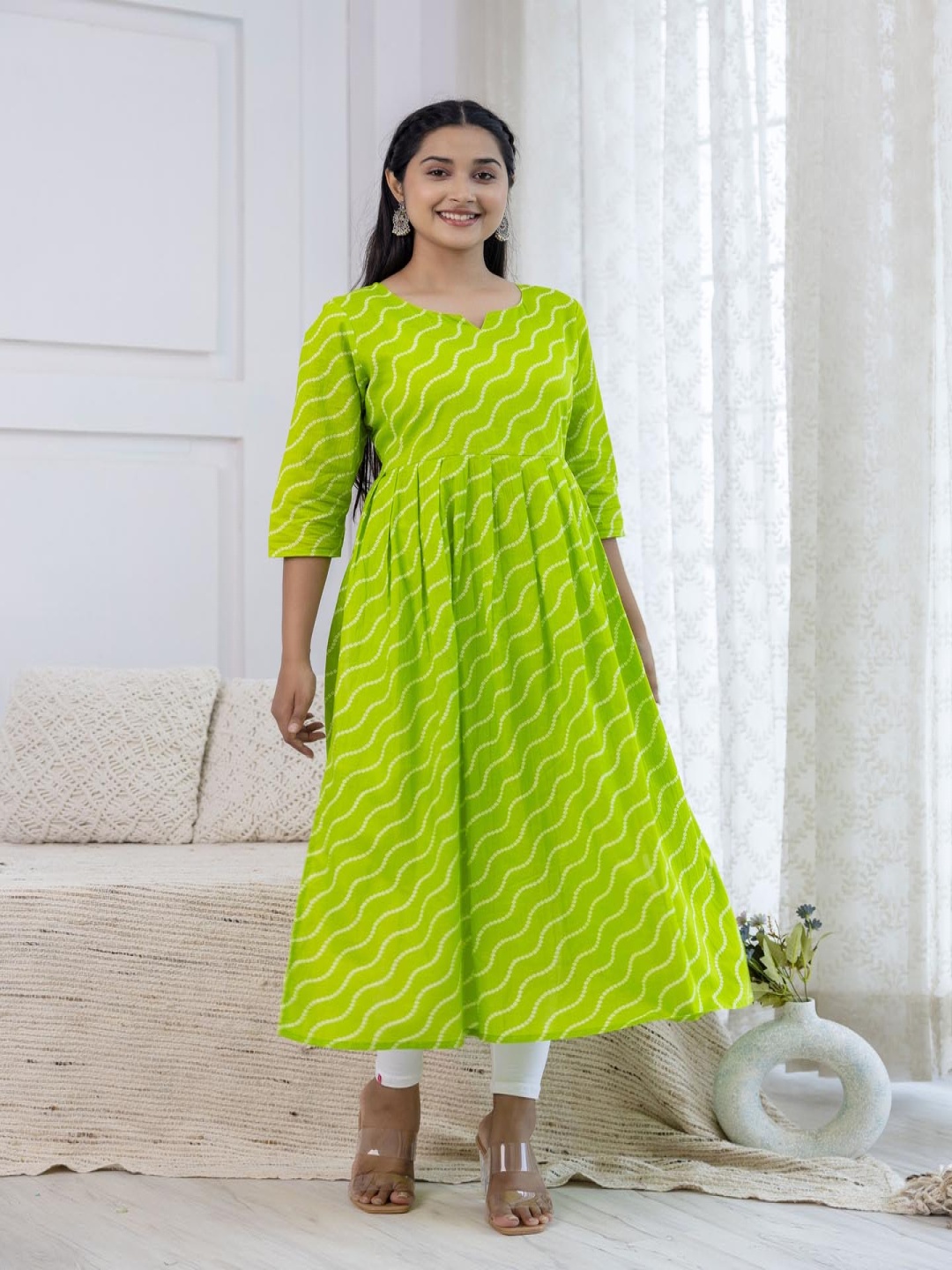 

UNIFY FASHION Bandhani Printed Pleated Round Neck Pure Cotton Anarkali Kurta, Green