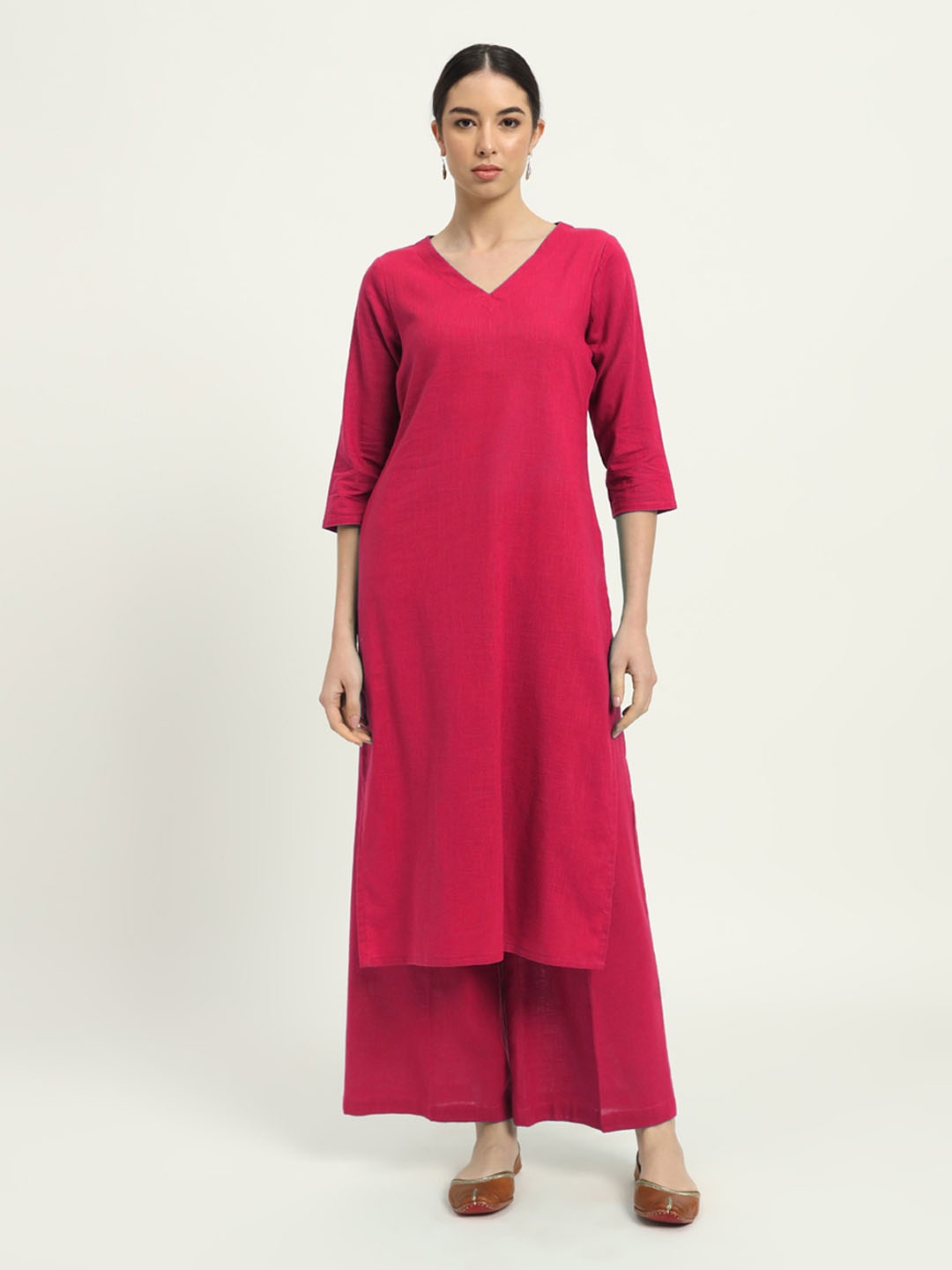 

Thevasa Verve and Versality V-Neck Straight Pure Cotton Tunic And Palazzo, Pink