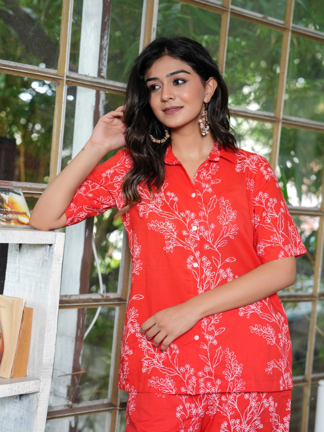 

NNAVDHA Floral Printed Pure Cotton Shirt With Trousers Co-ords, Red