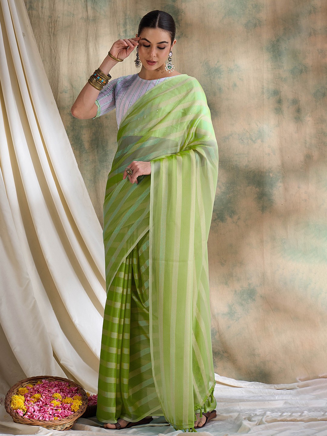 

MANVAA Striped Silk Blend Banarasi Saree, Green