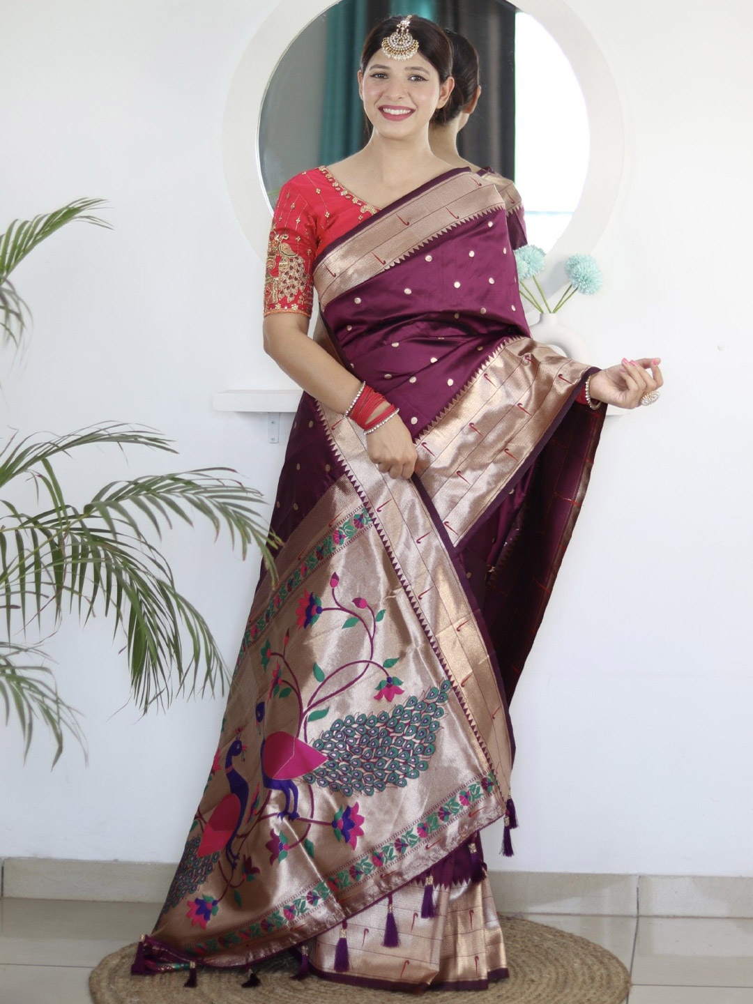 

LeeliPeeri Designer Woven Design Zari Paithani Saree, Purple