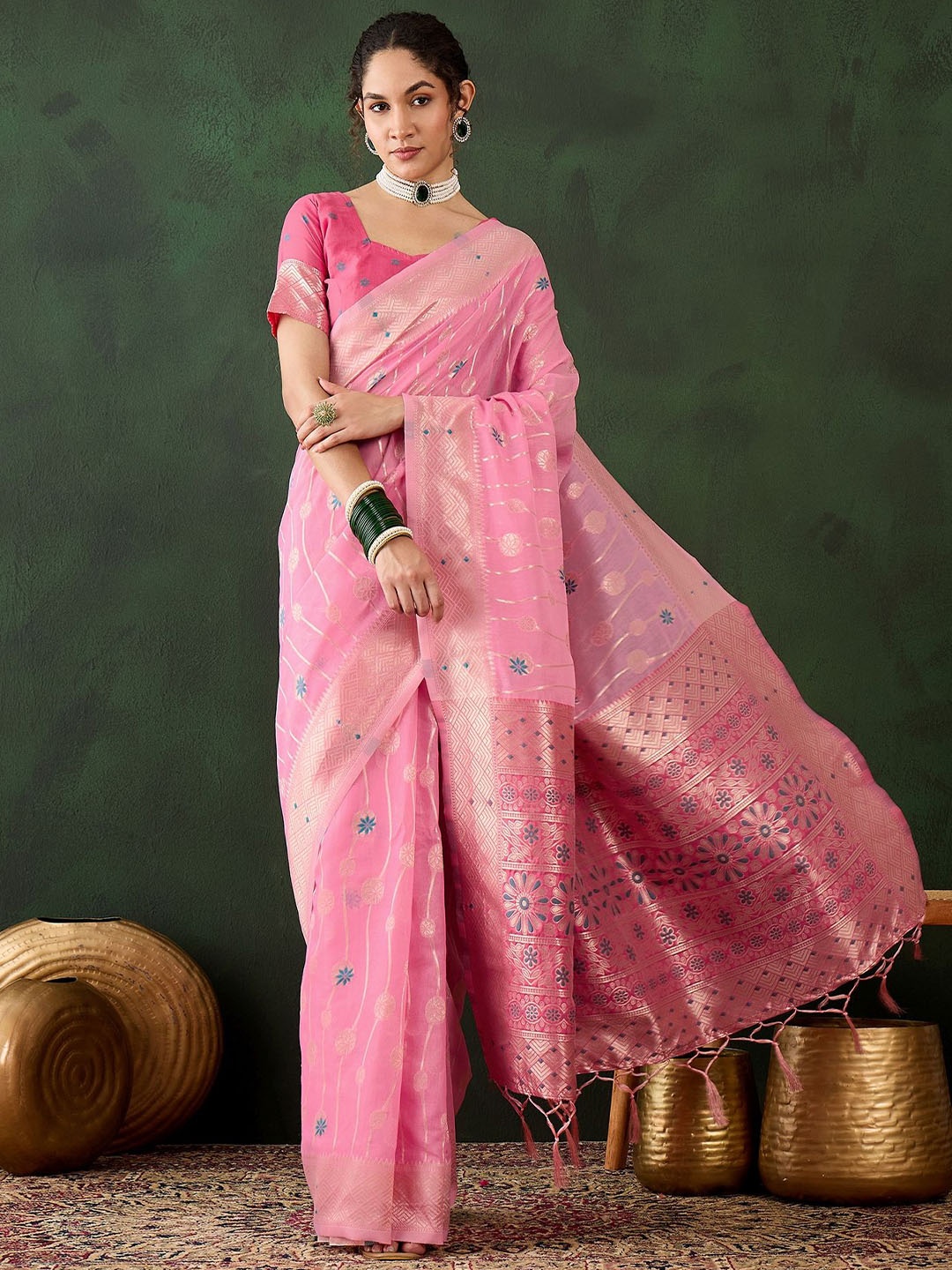 

Mitera Woven Design Zari Handloom Banarasi Saree, Pink
