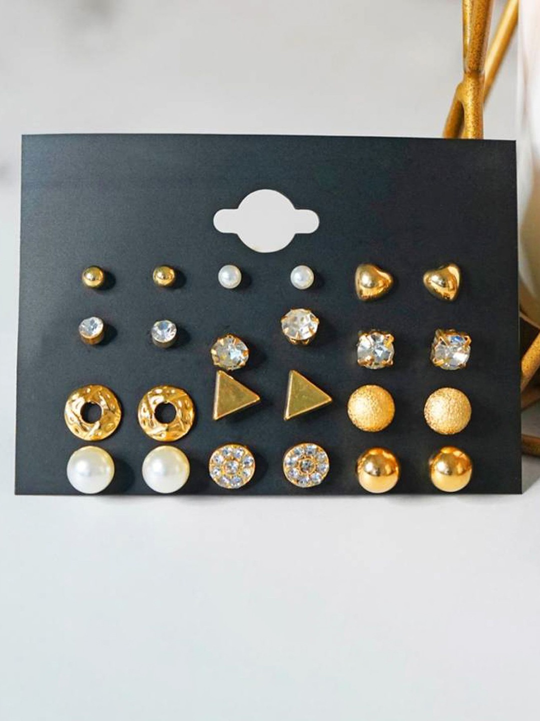 

PolluxCraft Contemporary Studs Earrings, Gold