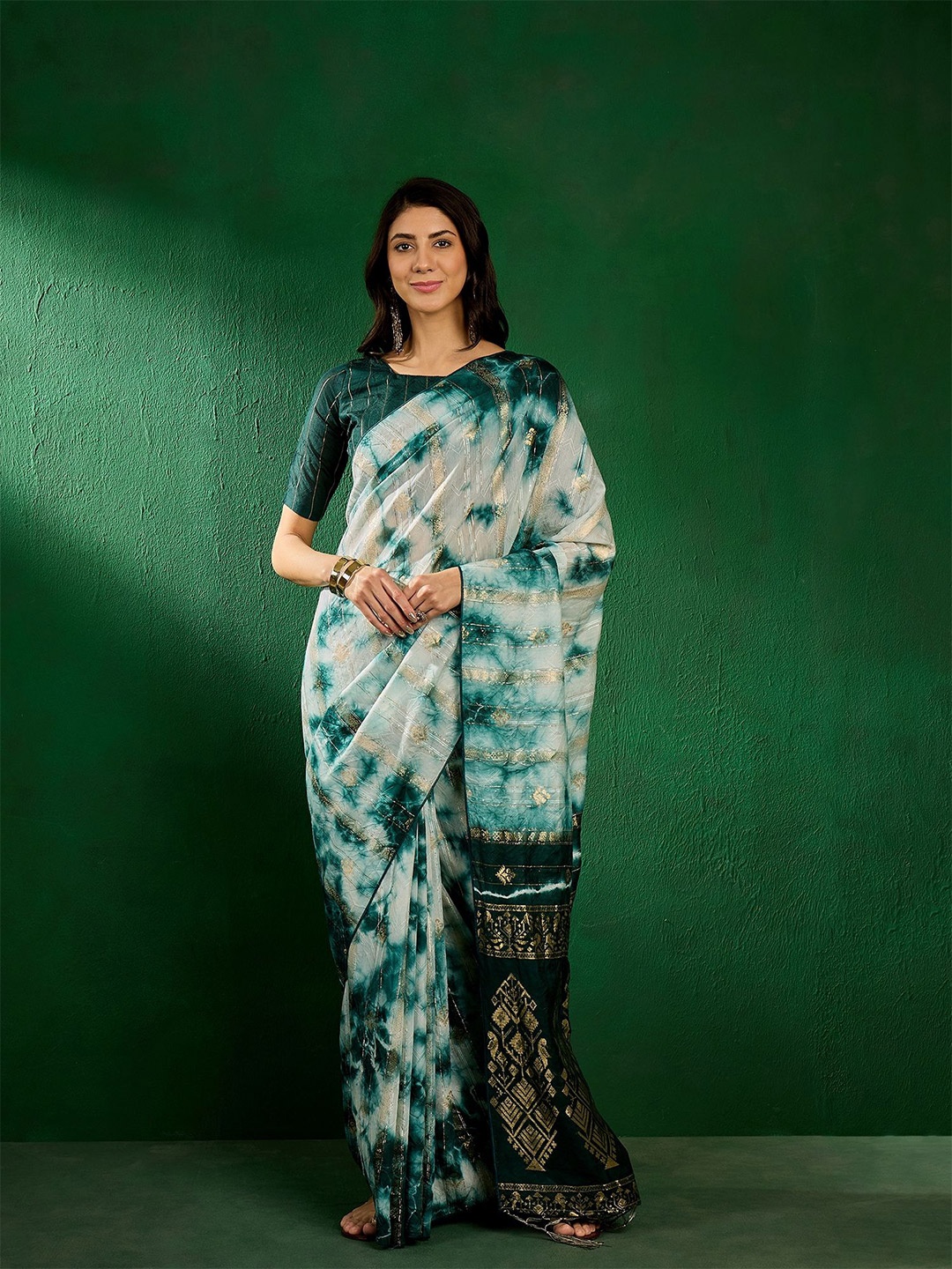 

Mitera Tie and Dye Zari Bandhani Saree, Green