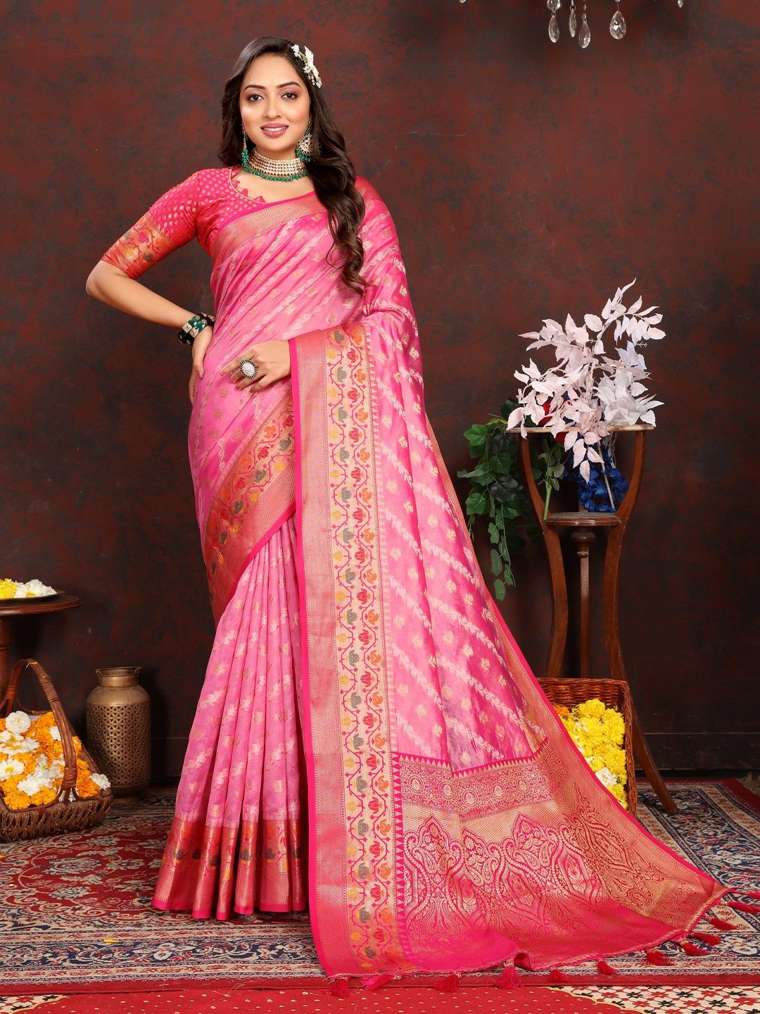 

LeeliPeeri Designer Woven Design Zari Paithani Saree, Pink