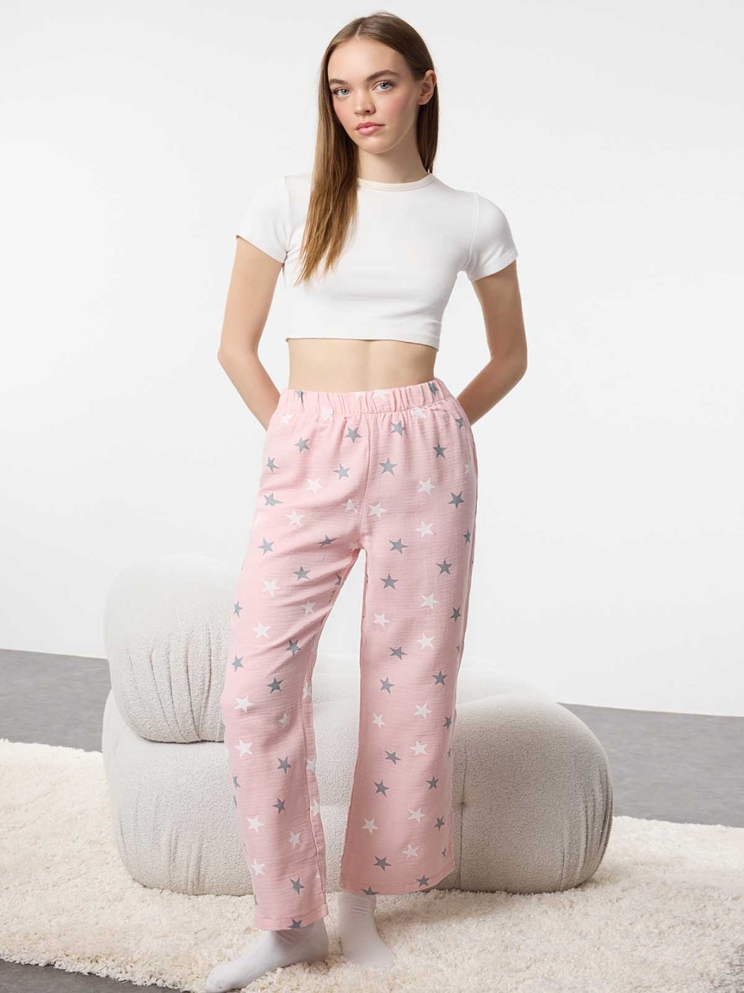 

Trendyol Women Printed Mid Rise PureCotton Lounge Pants, Pink