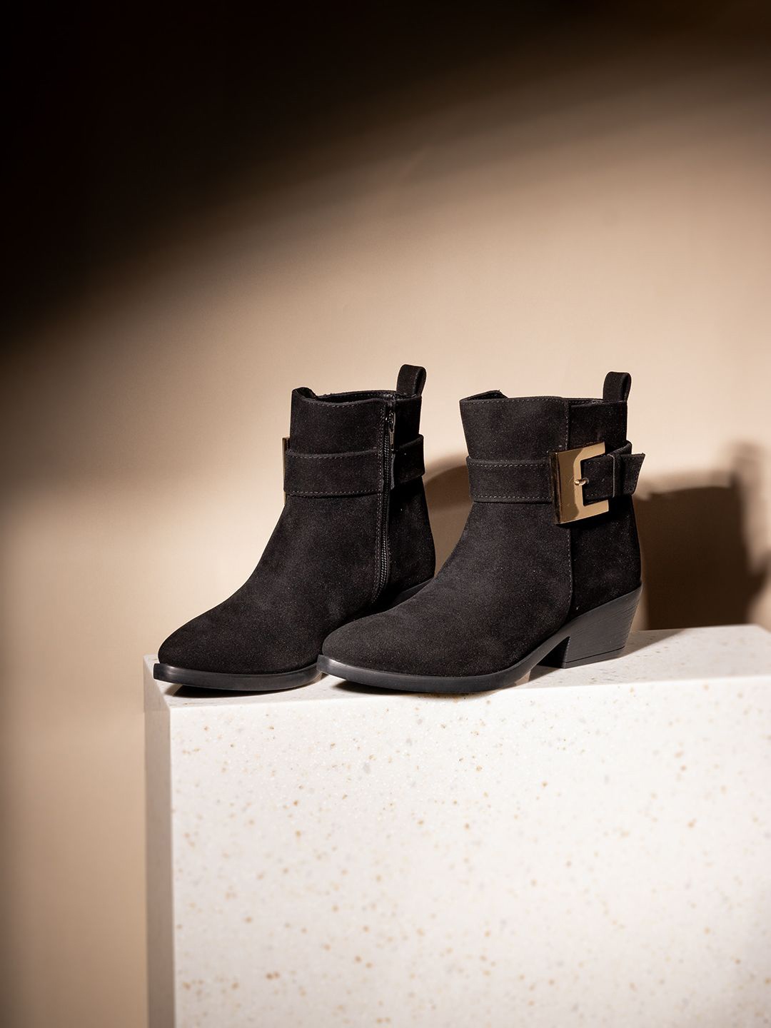 

Inc 5 Women Mid Top Round Toe Regular Boots, Black