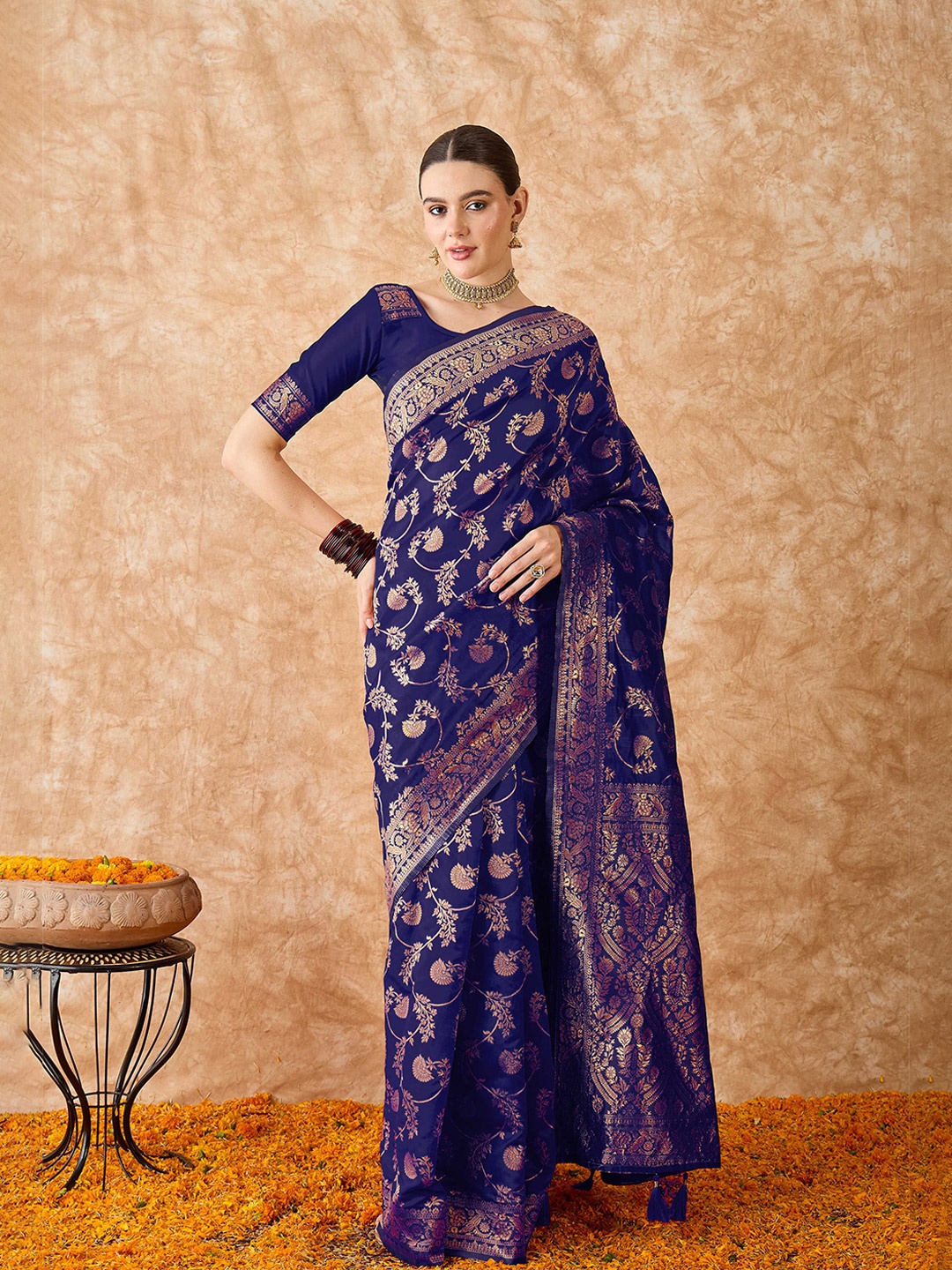 

Maroosh Ethnic Motifs Woven design Zari Banarasi Saree, Navy blue